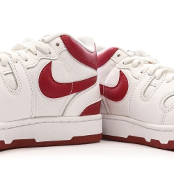 Baskets Blanches/Rouges Homme Nike Attack