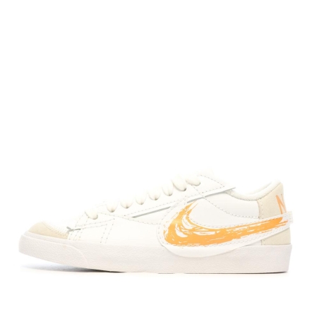 Baskets Blanches/Orange Mixte Nike Blazer Low 77 Jumbo