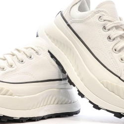 Baskets Blanches Mixte Converse Chuck 70 Traction