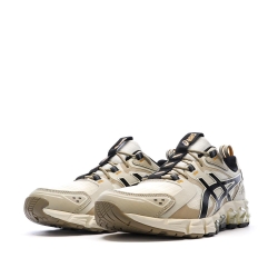 Baskets Beige Homme Asics Gel-Quantum 180
