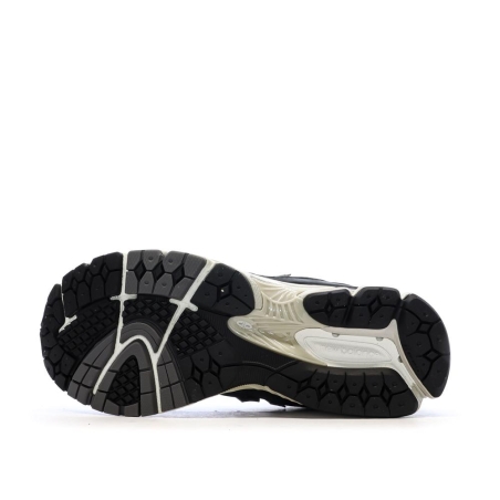 New Balance 2002 Baskets Noir Homme