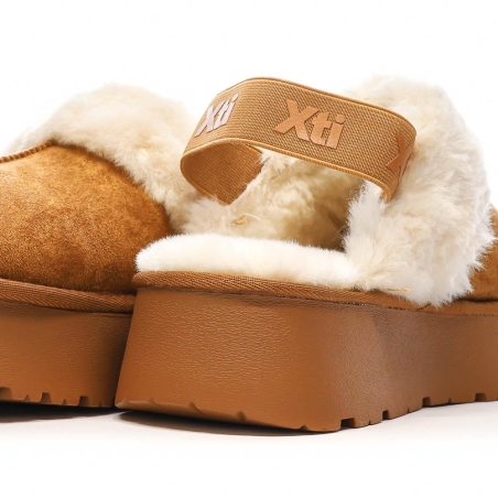 Sabots fourrés à élastique Camel Femme Xti Microfiber
