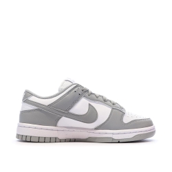 Dunk Low Baskets Blanches/Grises Femme Nike