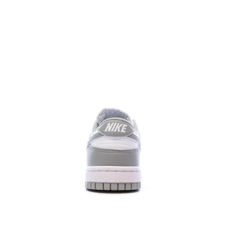 Dunk Low Baskets Blanches/Grises Femme Nike
