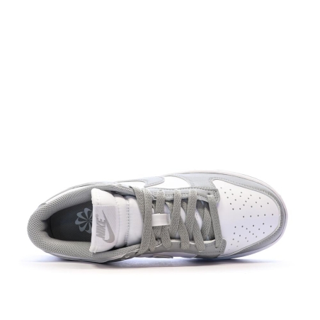 Dunk Low Baskets Blanches/Grises Femme Nike