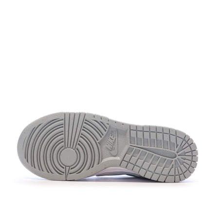 Dunk Low Baskets Blanches/Grises Femme Nike