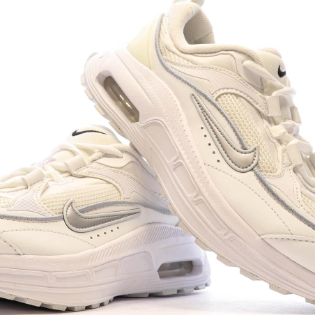 Baskets Blanches Femme Nike W Air Max Bliss