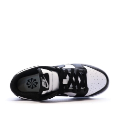 Dunk Low Baskets Blanches/Noires Femme Nike