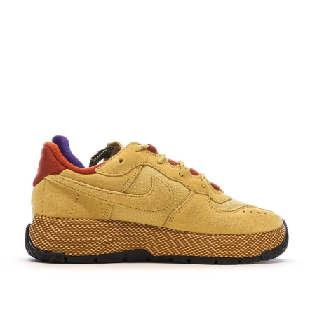 Baskets Jaunes Femme Nike Air Force 1 Wild