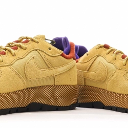 Baskets Jaunes Femme Nike Air Force 1 Wild
