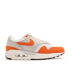 Baskets Blanches/Orange Femme Nike Air Max 1