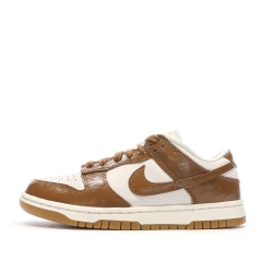 Baskets Blanches/Marrons Femme Nike Dunk Low