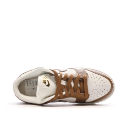 Baskets Blanches/Marrons Femme Nike Dunk Low