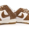 Baskets Blanches/Marrons Femme Nike Dunk Low