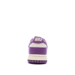Baskets Violette/Blanche Femme Nike Dunk Low