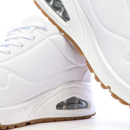 Baskets Blanches Femme Skechers Uno Stand On Air