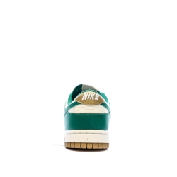 Baskets Blanche/Verte Femme Nike Dunk