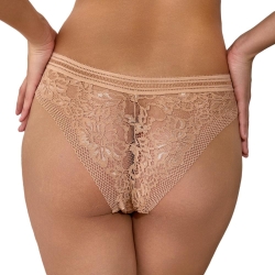 Tanga Nude Femme Les Petites Bombes Zoe