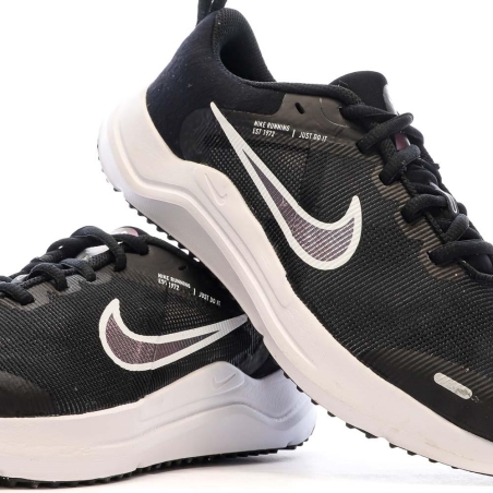 Chaussures de Running Gris/Rose Femme Nike Downshifter 12