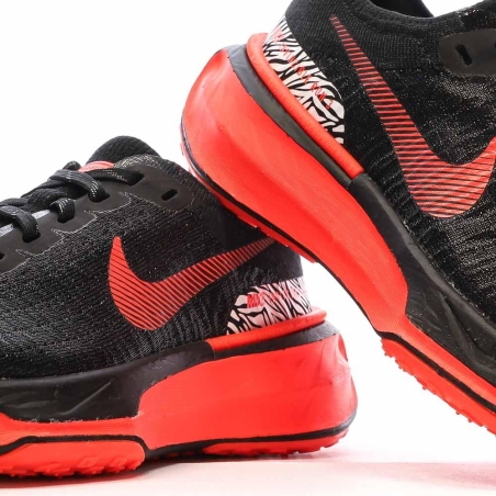 Chaussures de running Noir/Rouge Femme Nike Invincible