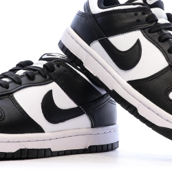 Baskets Noir/Blanc Mixte Nike Dunk Low Panda