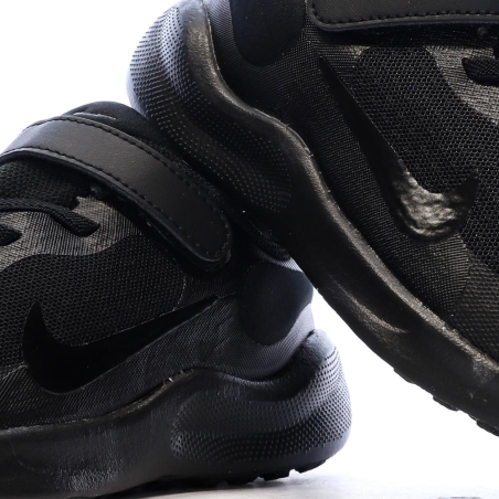 Baskets Noires Garçon Nike Revolution 7