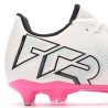 Chaussures de football Blanche/Noire/Rose Homme Puma Future 7 Play