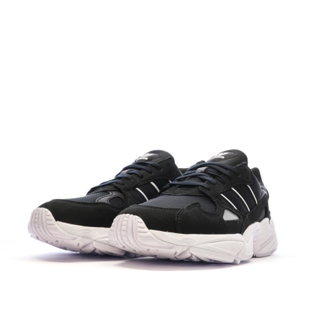 Baskets Noires/Blanches Femme Adidas Falcon