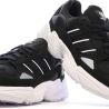 Baskets Noires/Blanches Femme Adidas Falcon