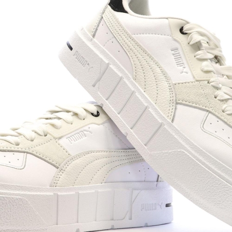 Baskets Blanches/Ecru Femme Puma Cali Court Pure