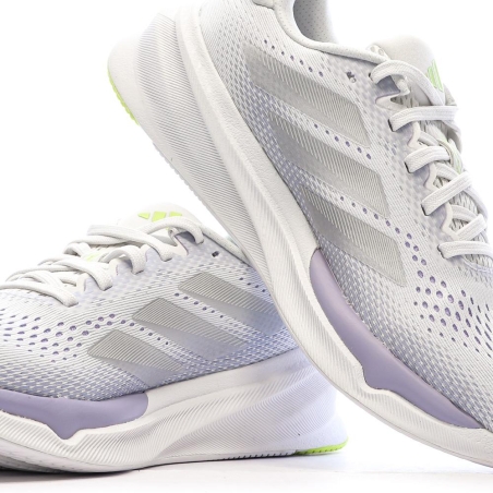 Chaussures de running Blanches Femme Adidas Supernovas