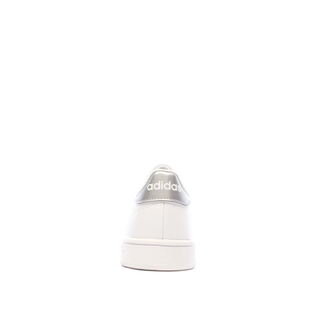 Baskets Blanches Femme Adidas Advantage Base