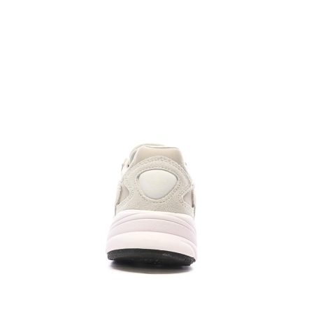 Baskets Beiges Mixte Adidas Falcon