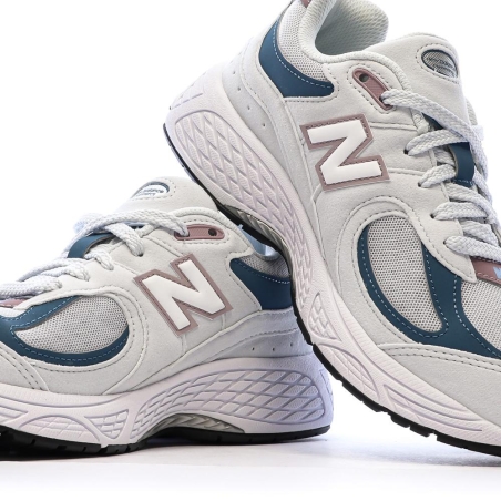 2002 Baskets Grises Clair Femme New Balance