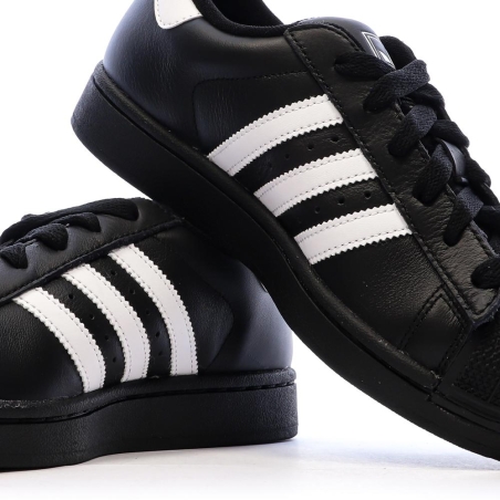 Superstar Baskets Noires/Blanches Mixte Adidas
