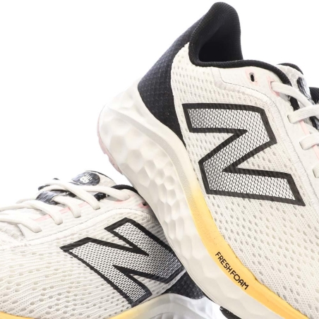 Chaussures de Running Blanches Femme New Balance Arishi